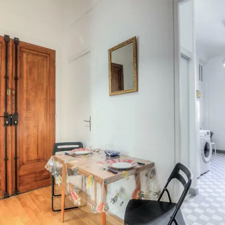Boulevard Suchet Apartment
